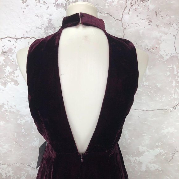 Adelyn Rae Velvet Choker Wine Sheath Dress S NWT - Picture 5 of 10